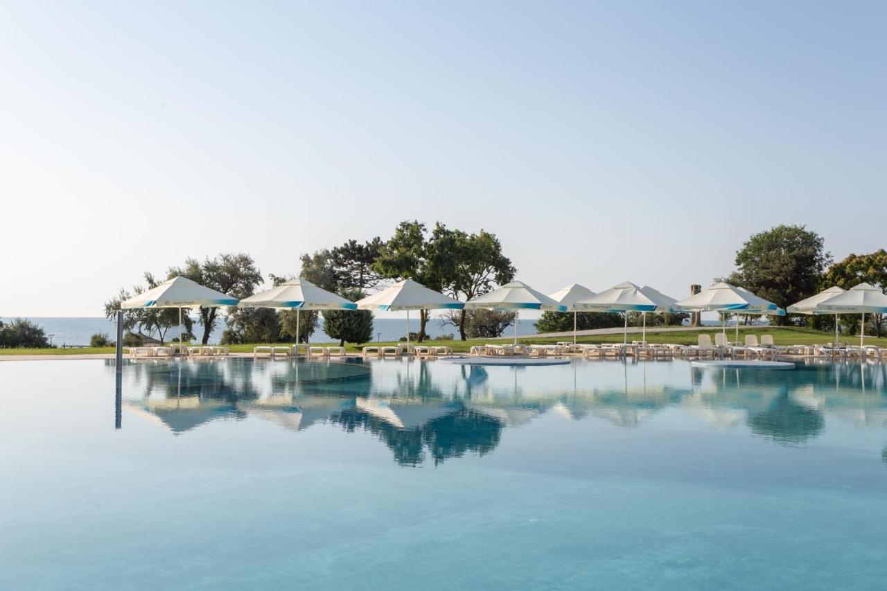 Hotel Cleopatra Saturn Luaran gambar