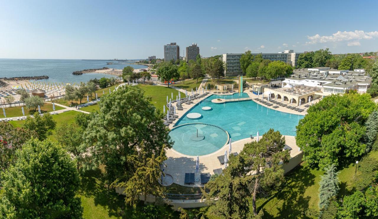 Hotel Cleopatra Saturn Luaran gambar